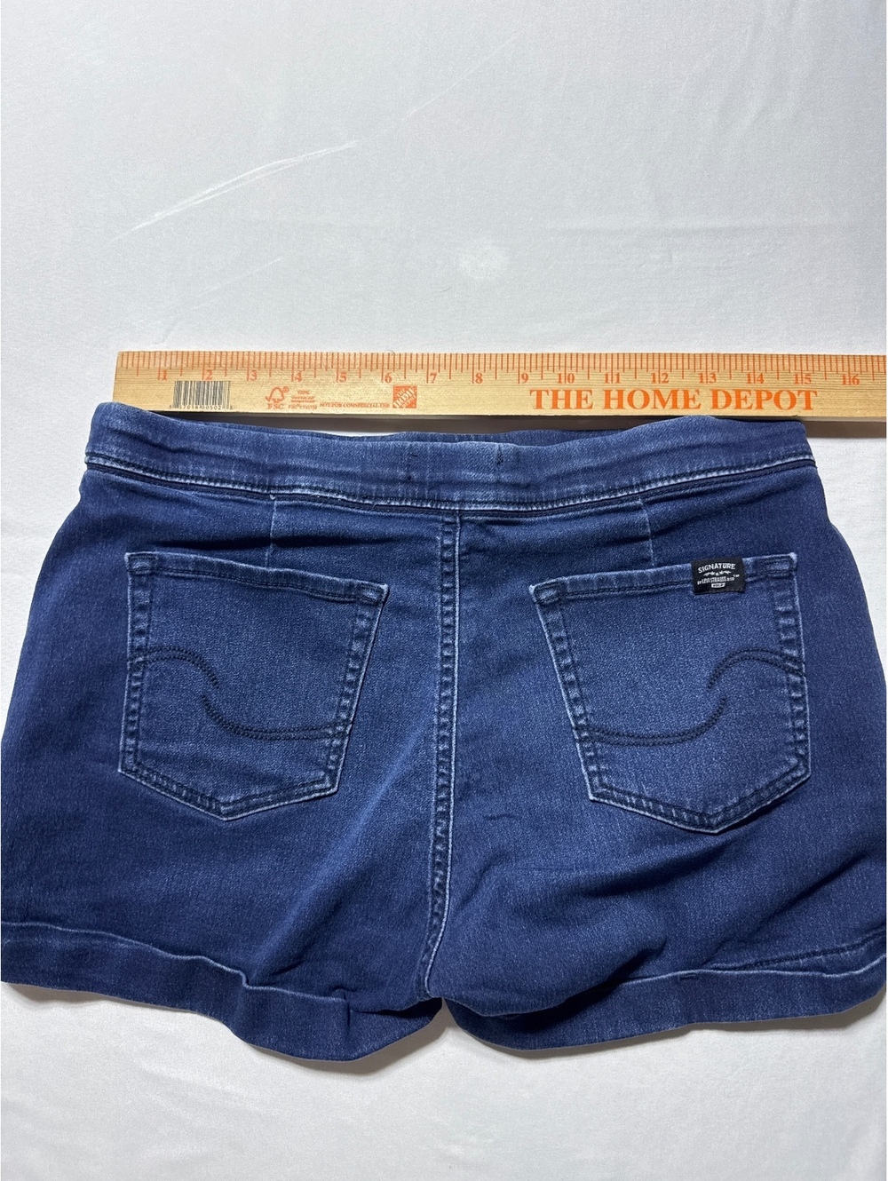 Levi's Signature Pull-On Denim Shorts - Size 10 W30 - Comfy, - Picture 5 of 7